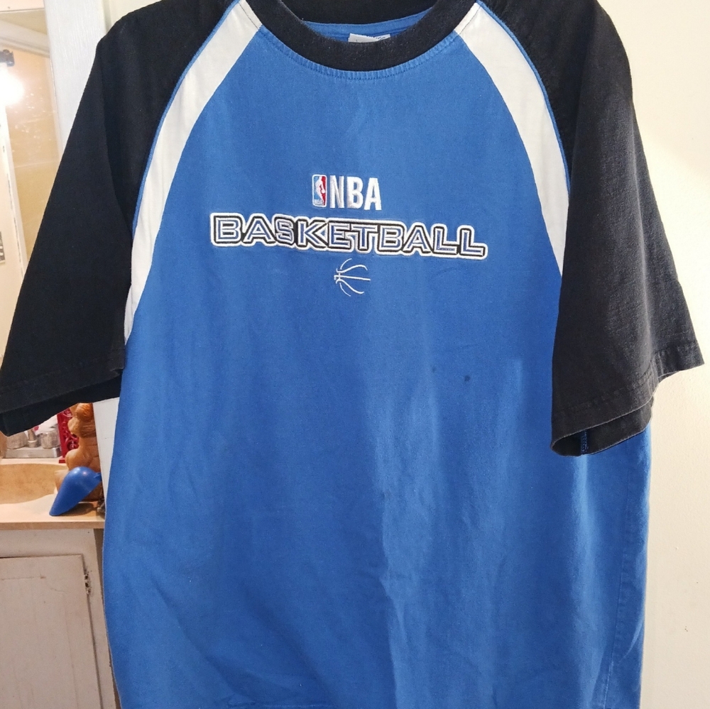 NBA BASKETBALL CREW SHIRT BLUE